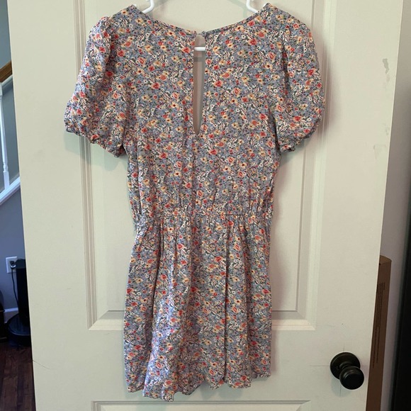 American Eagle Light Blue Floral Romper Size Small - Picture 6 of 6